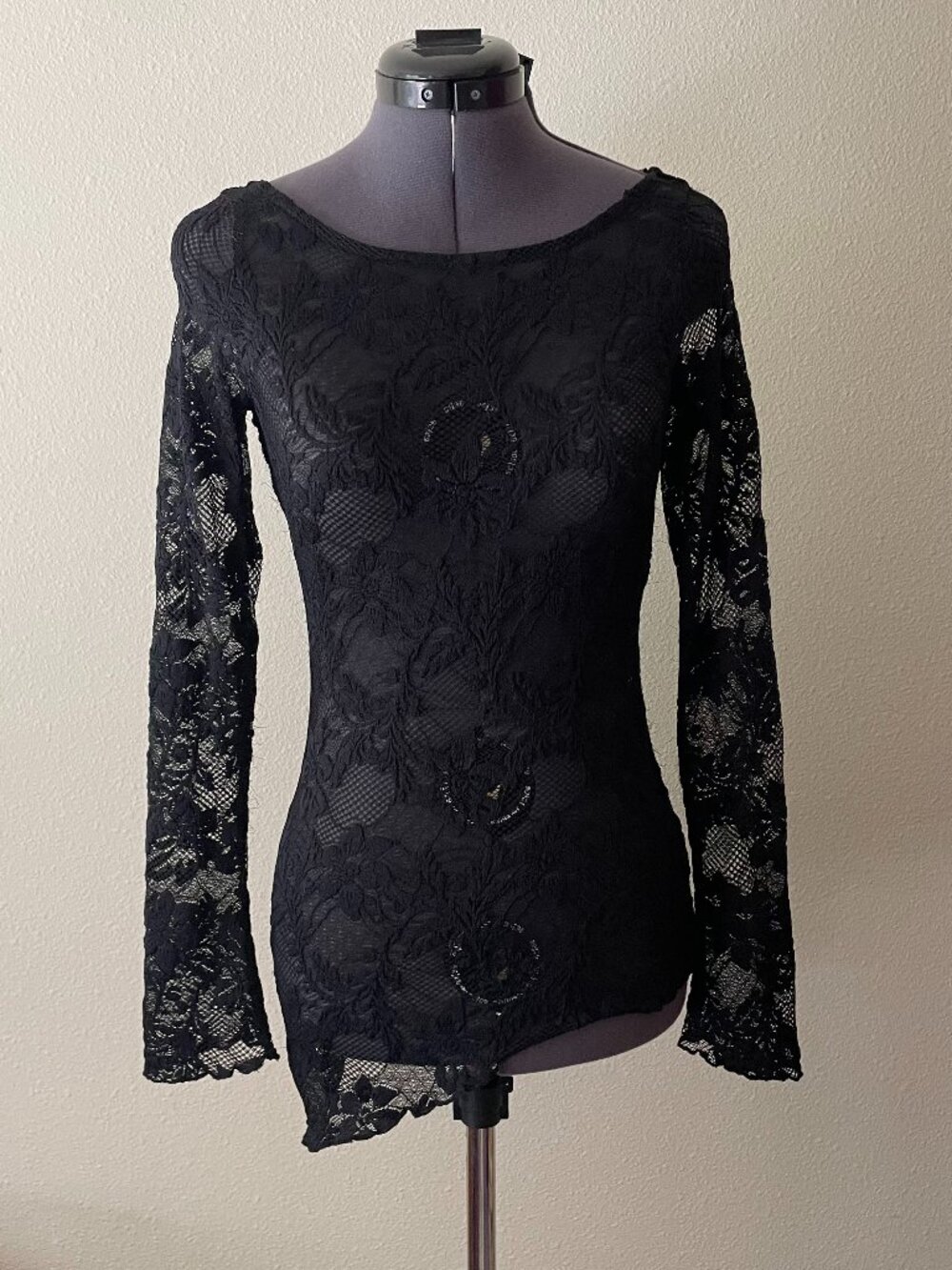 Silence + Noise sheer black lace asymmetrical long sleeve top Size S